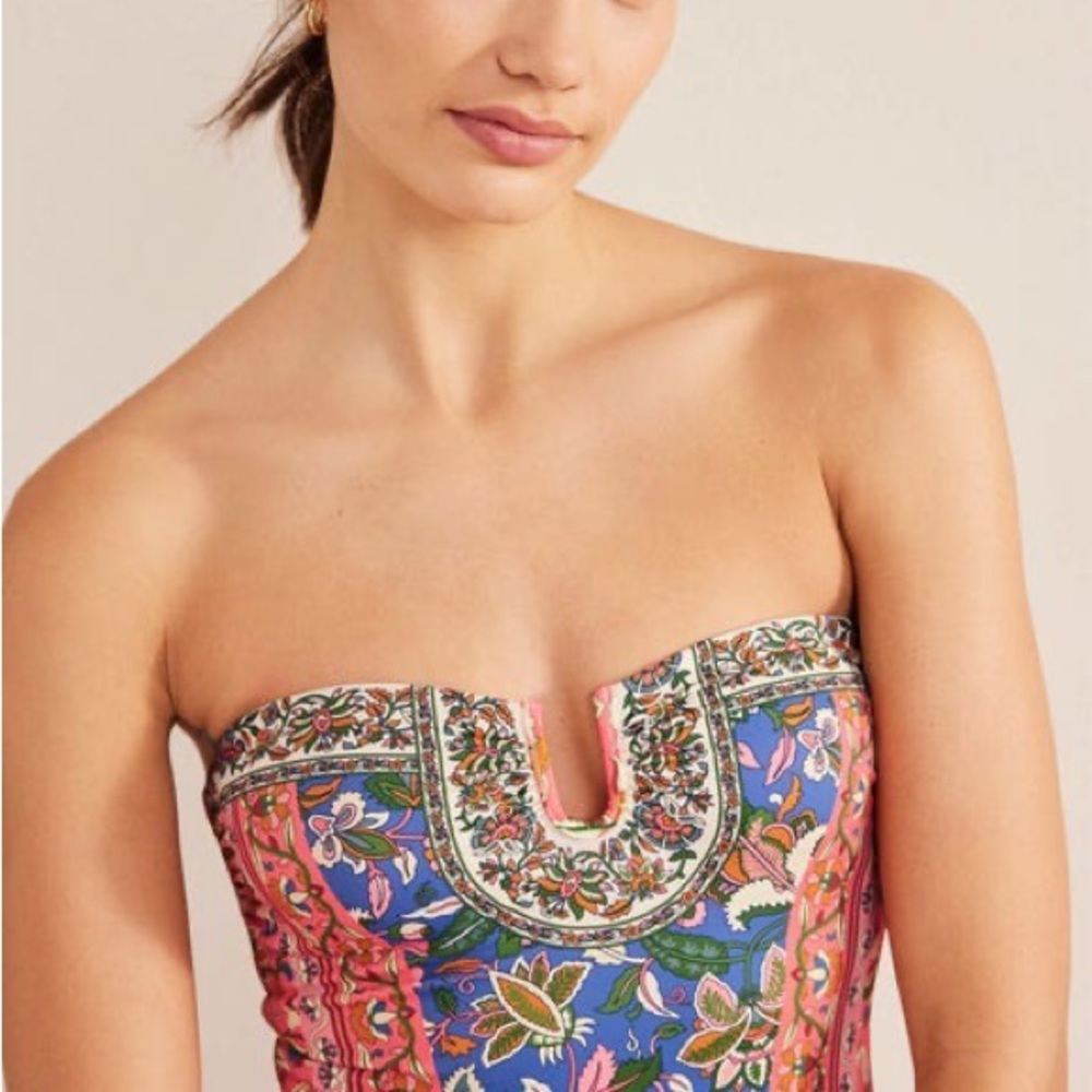 Boden Paisley U-bar Halterneck Swimsuit Sz US 6 - Picture 3 of 4